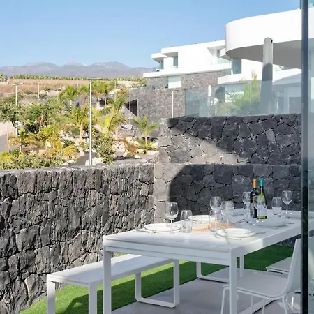 Superior 1 - Casangular By Upper 阿德耶